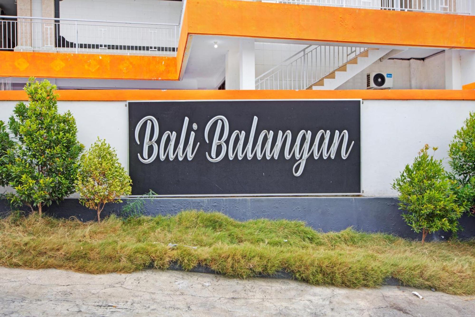 Oyo 2463 Bali Balangan Hotel Jimbaran  Exterior photo